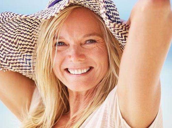 Teeth Whitening For a Bright Summer