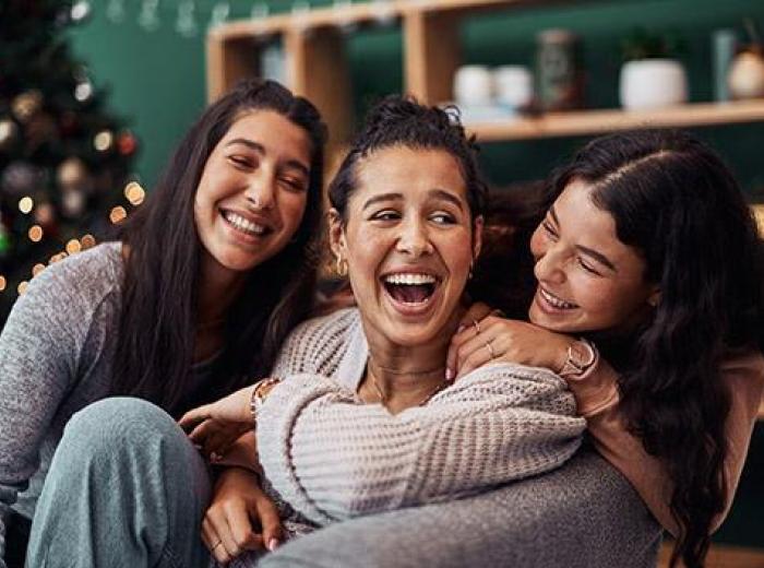 Holiday Gift Ideas for Healthy Holiday Smiles